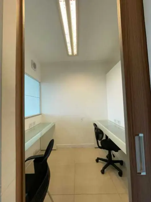 Foto 2 de Sala Comercial à venda, 34m2 em Salvador - BA