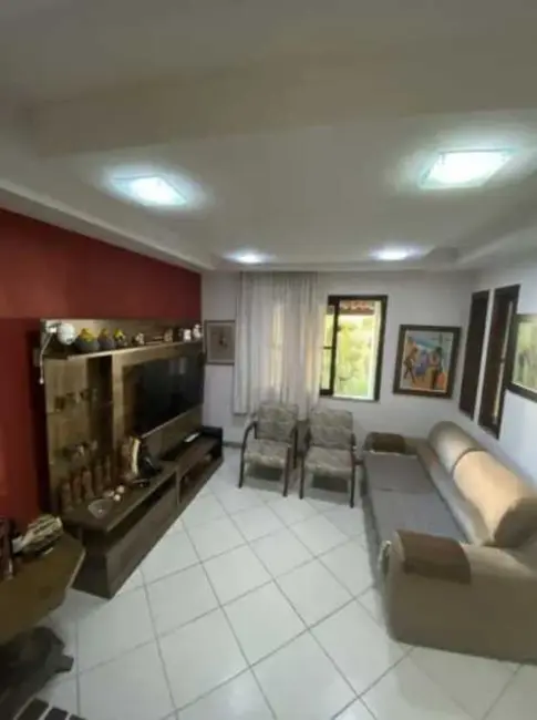 Casa de Condomínio com 5 quartos à venda, 235m2 em Lauro De Freitas - BA - imagem 8 Foto 8 de Casa de Condomínio com 5 quartos à venda, 235m2 em Lauro De Freitas - BA