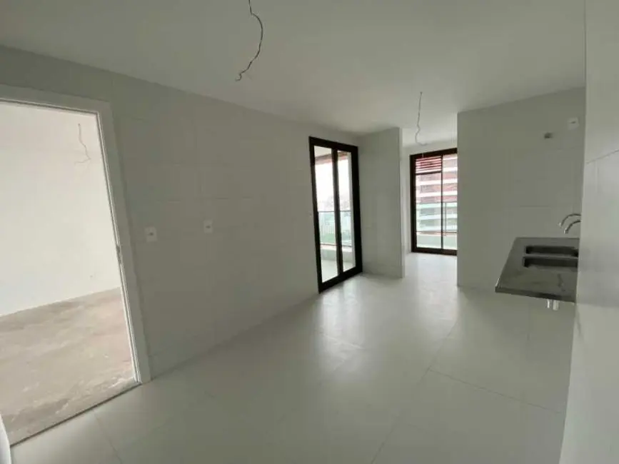 Apartamento com 4 quartos à venda, 210m2 em Salvador - BA - imagem 4 Foto 4 de Apartamento com 4 quartos à venda, 210m2 em Salvador - BA