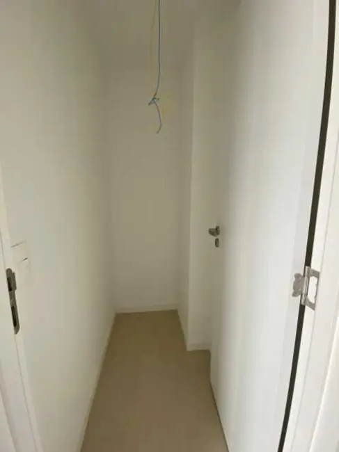 Apartamento com 4 quartos à venda, 210m2 em Salvador - BA - imagem 8 Foto 8 de Apartamento com 4 quartos à venda, 210m2 em Salvador - BA