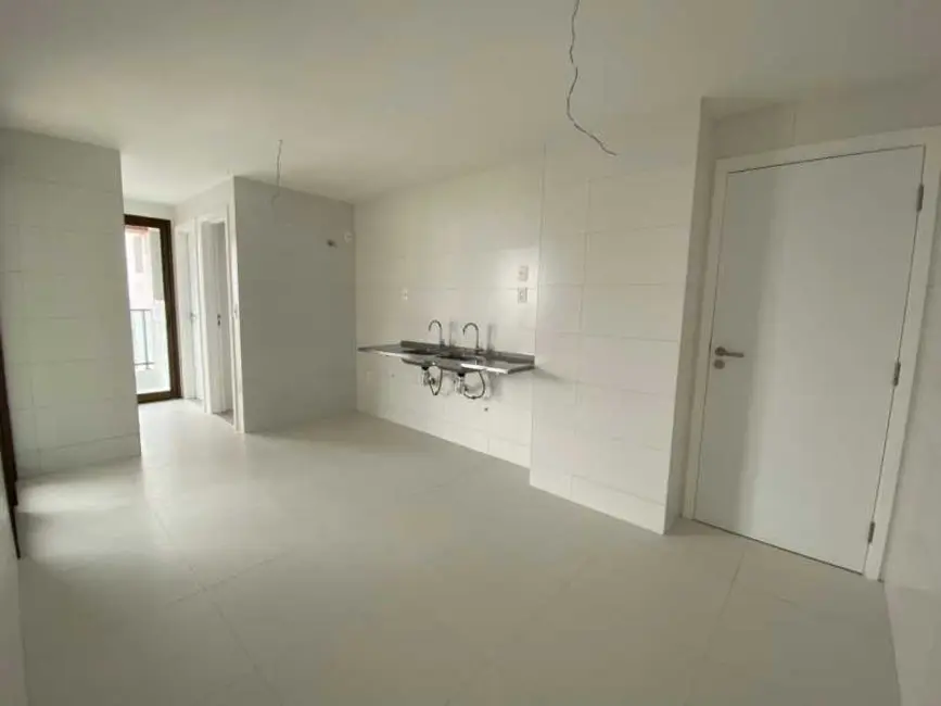 Apartamento com 4 quartos à venda, 210m2 em Salvador - BA - imagem 7 Foto 7 de Apartamento com 4 quartos à venda, 210m2 em Salvador - BA