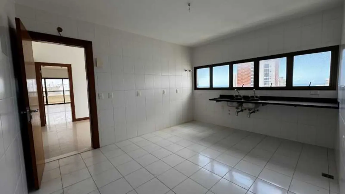 Apartamento com 4 quartos à venda, 384m2 em Salvador - BA - imagem 8 Foto 8 de Apartamento com 4 quartos à venda, 384m2 em Salvador - BA
