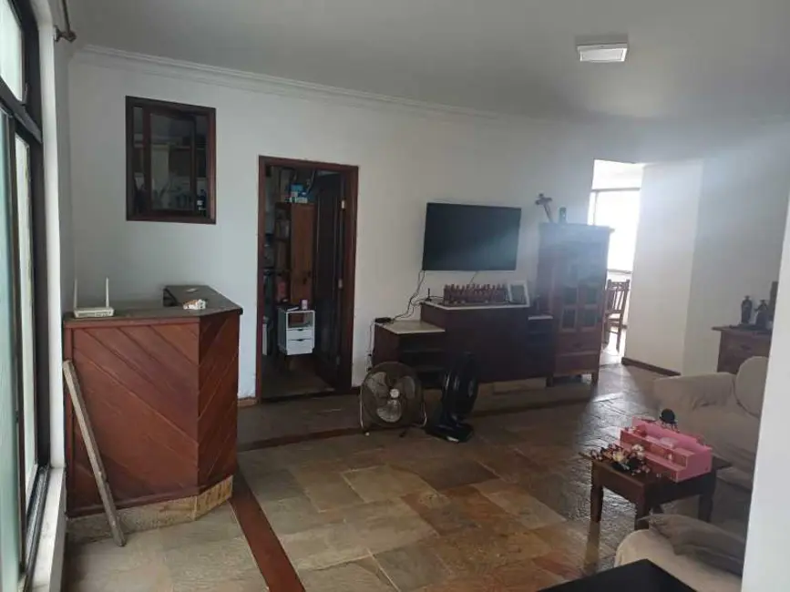 Foto 1 de Apartamento com 3 quartos à venda, 240m2 em Salvador - BA