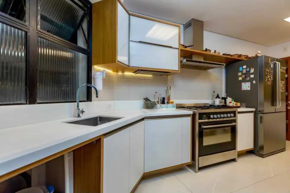 Apartamento com 4 quartos à venda, 187m2 em Salvador - BA - imagem 7 Foto 7 de Apartamento com 4 quartos à venda, 187m2 em Salvador - BA