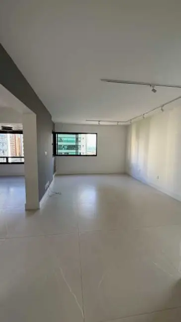 Foto 7 de Apartamento com 4 quartos à venda, 187m2 em Salvador - BA