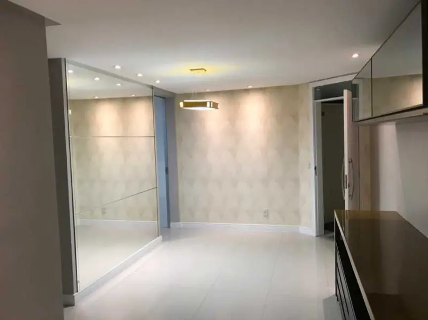 Foto 2 de Apartamento com 2 quartos à venda, 64m2 em Salvador - BA