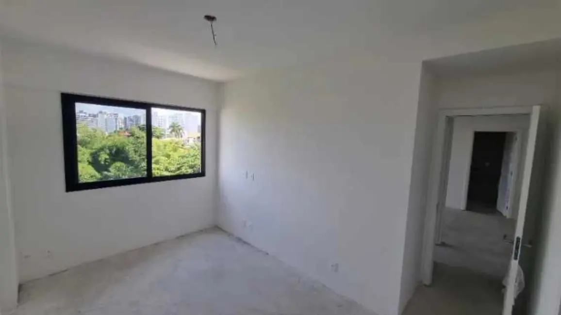 Foto 4 de Apartamento com 2 quartos à venda, 71m2 em Salvador - BA