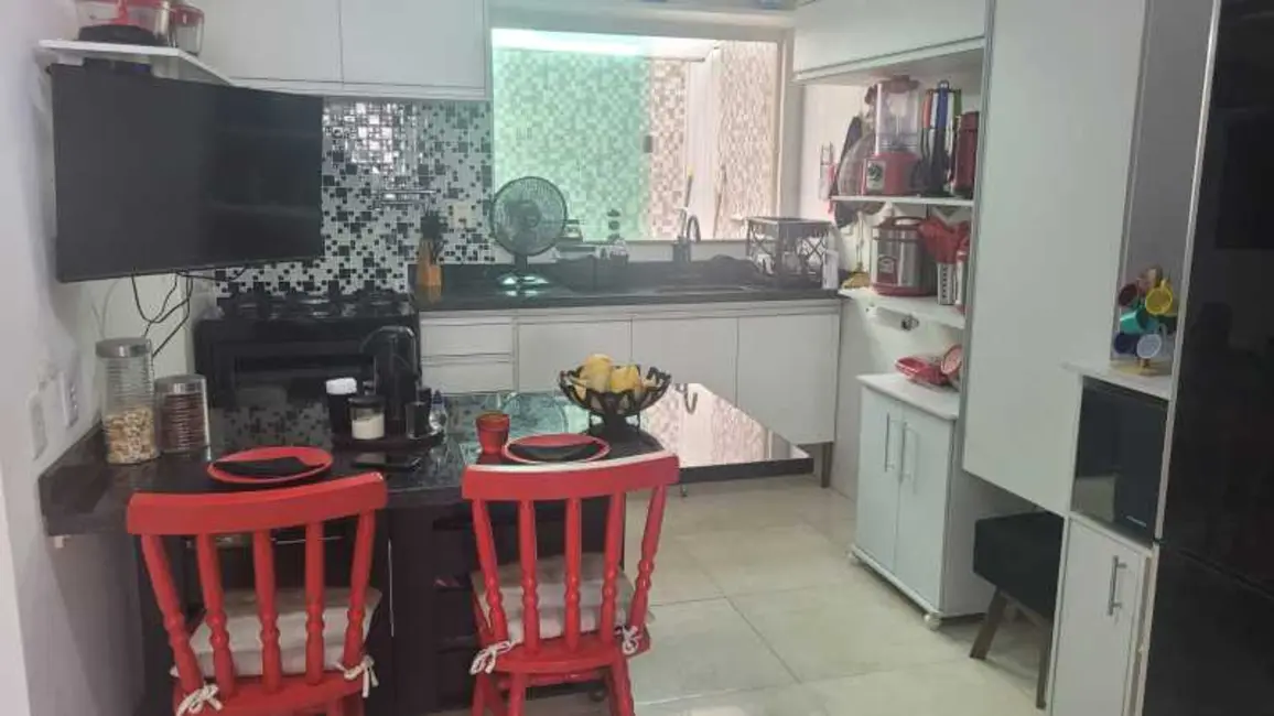 Foto 7 de Casa de Condomínio com 4 quartos à venda, 210m2 em Lauro De Freitas - BA