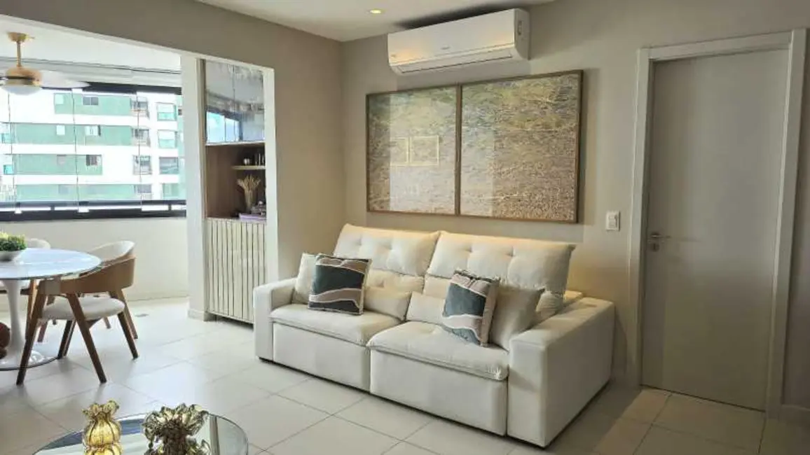 Foto 2 de Apartamento com 2 quartos à venda, 82m2 em Salvador - BA