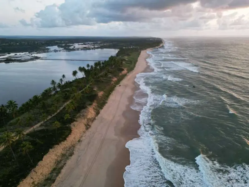 Terreno / Lote à venda em Mata De Sao Joao - BA - imagem 3 Foto 3 de Terreno / Lote à venda em Mata De Sao Joao - BA