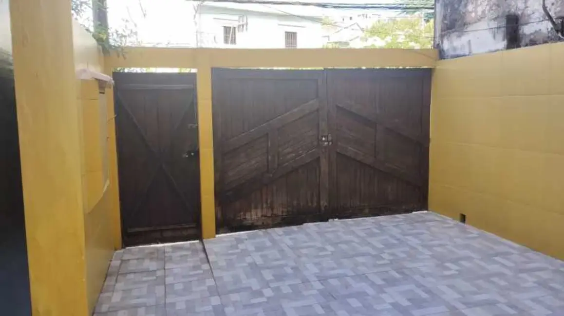 Casa com 4 quartos à venda, 250m2 em Salvador - BA - imagem 3 Foto 3 de Casa com 4 quartos à venda, 250m2 em Salvador - BA
