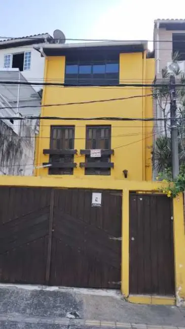 Foto 1 de Casa com 4 quartos à venda, 250m2 em Salvador - BA