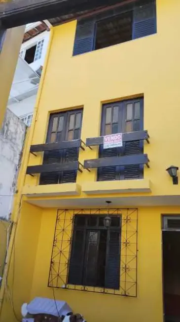 Casa com 4 quartos à venda, 250m2 em Salvador - BA - imagem 2 Foto 2 de Casa com 4 quartos à venda, 250m2 em Salvador - BA