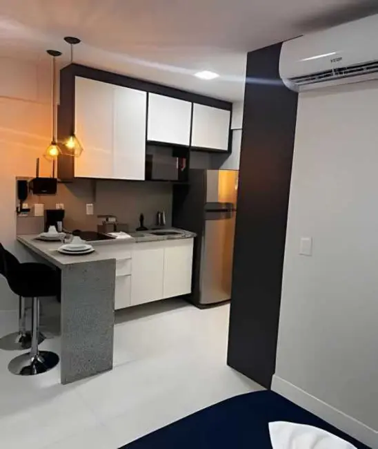 Apartamento com 1 quarto à venda, 27m2 em Salvador - BA - imagem 3 Foto 3 de Apartamento com 1 quarto à venda, 27m2 em Salvador - BA