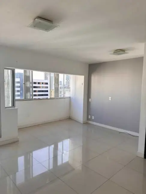 Foto 2 de Apartamento com 2 quartos à venda, 82m2 em Salvador - BA