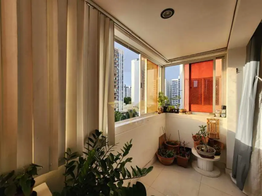 Apartamento com 3 quartos à venda, 117m2 em Salvador - BA - imagem 5 Foto 5 de Apartamento com 3 quartos à venda, 117m2 em Salvador - BA