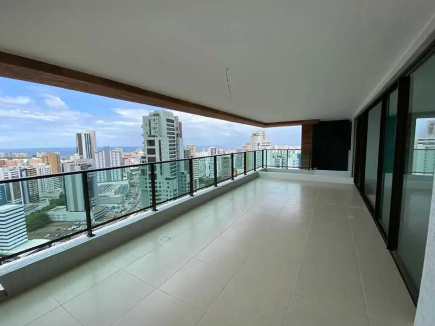 Foto 1 de Apartamento com 4 quartos à venda, 210m2 em Salvador - BA