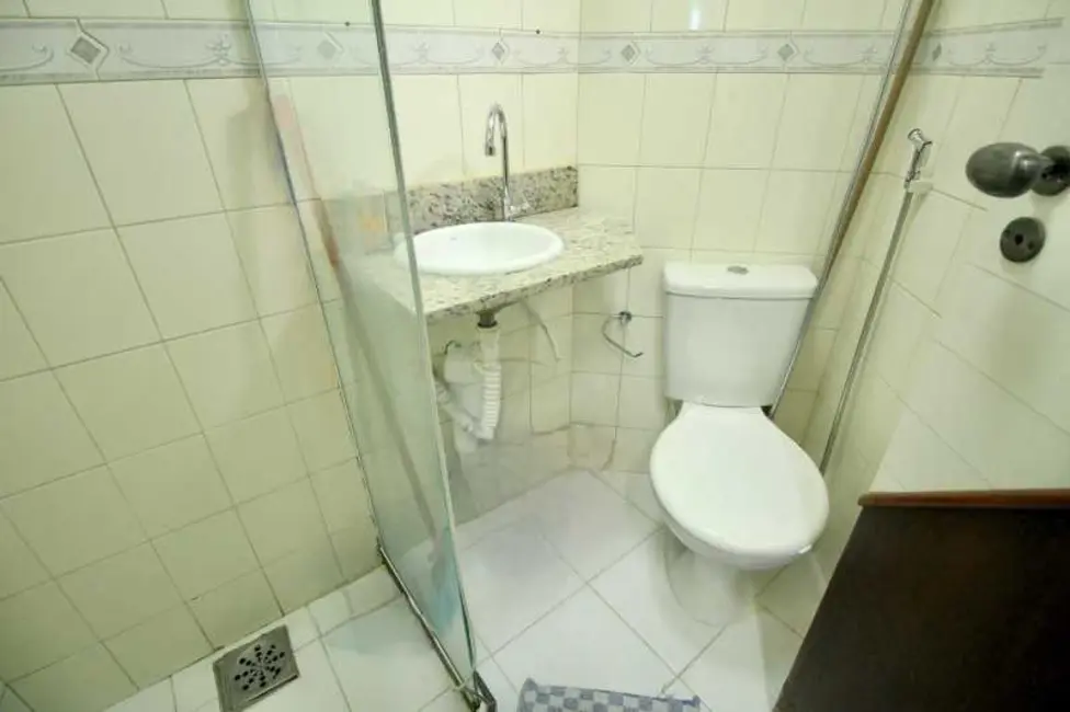 Foto 9 de Apartamento com 2 quartos à venda, 73m2 em Salvador - BA