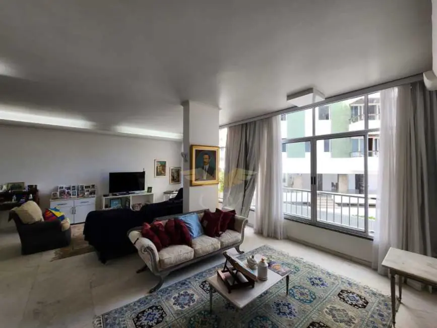 Apartamento com 4 quartos à venda, 250m2 em Salvador - BA - imagem 3 Foto 3 de Apartamento com 4 quartos à venda, 250m2 em Salvador - BA
