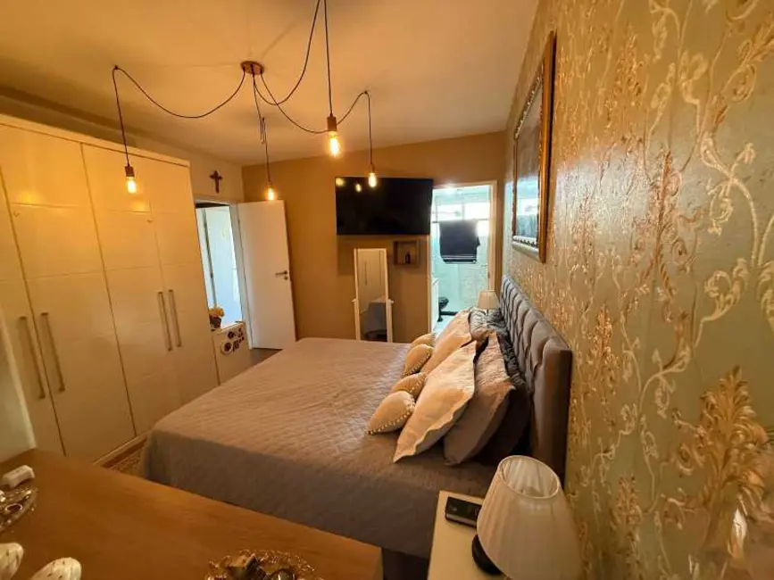 Apartamento com 3 quartos à venda, 240m2 em Salvador - BA - imagem 8 Foto 8 de Apartamento com 3 quartos à venda, 240m2 em Salvador - BA