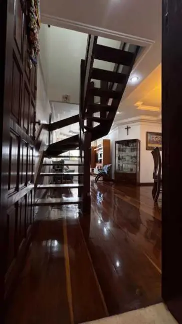 Foto 4 de Cobertura com 5 quartos à venda, 235m2 em Salvador - BA