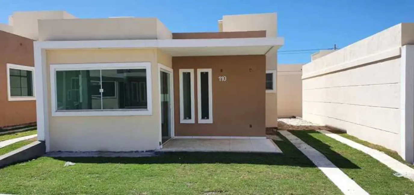 Foto 1 de Casa de Condomínio com 2 quartos à venda, 69m2 em Camacari - BA
