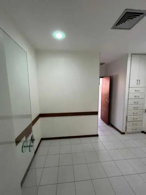 Sala Comercial à venda, 31m2 em Salvador - BA - imagem 2 Foto 2 de Sala Comercial à venda, 31m2 em Salvador - BA