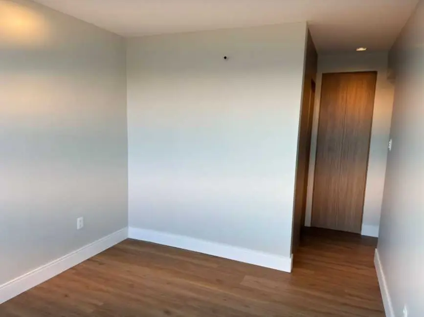 Apartamento com 3 quartos à venda, 110m2 em Salvador - BA - imagem 8 Foto 8 de Apartamento com 3 quartos à venda, 110m2 em Salvador - BA