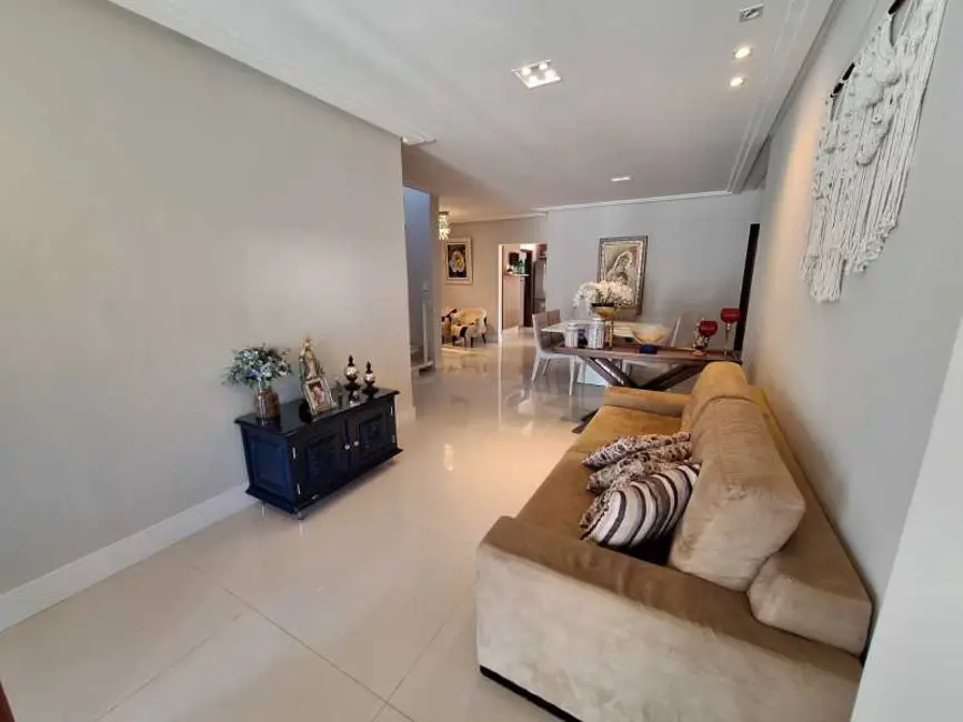 Casa de Condomínio com 4 quartos à venda, 185m2 em Camacari - BA - imagem 7 Foto 7 de Casa de Condomínio com 4 quartos à venda, 185m2 em Camacari - BA