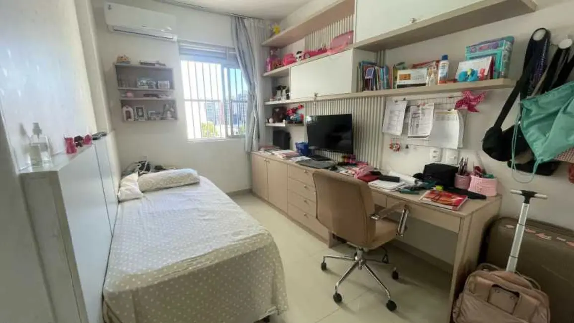 Apartamento com 3 quartos à venda, 127m2 em Salvador - BA - imagem 5 Foto 5 de Apartamento com 3 quartos à venda, 127m2 em Salvador - BA