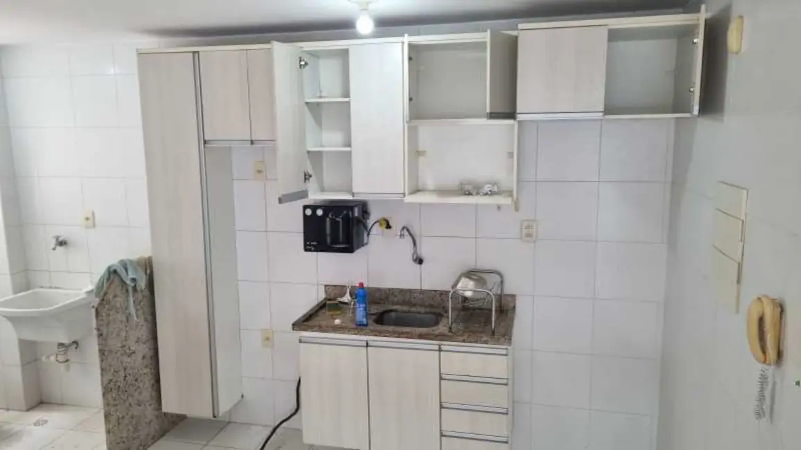 Apartamento com 2 quartos à venda, 70m2 em Salvador - BA - imagem 8 Foto 8 de Apartamento com 2 quartos à venda, 70m2 em Salvador - BA