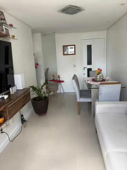 Foto 4 de Apartamento com 2 quartos à venda, 68m2 em Salvador - BA