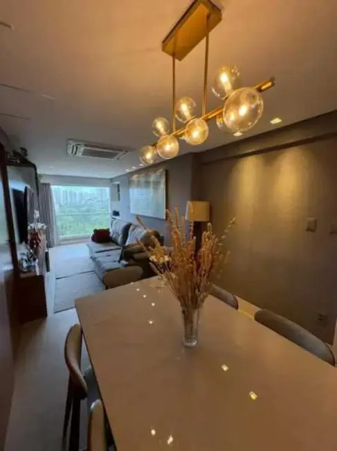 Apartamento com 2 quartos à venda, 80m2 em Salvador - BA - imagem 3 Foto 3 de Apartamento com 2 quartos à venda, 80m2 em Salvador - BA