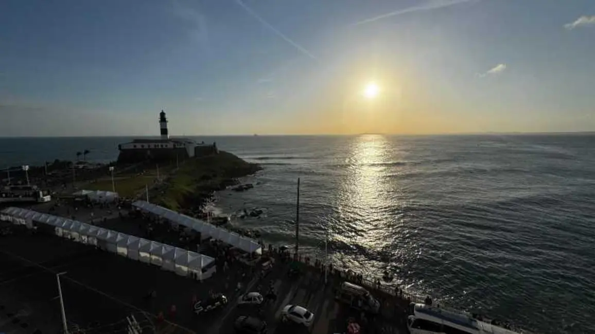 Foto 3 de Apartamento com 4 quartos à venda, 180m2 em Salvador - BA