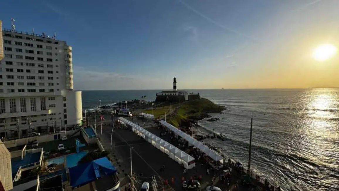 Foto 1 de Apartamento com 4 quartos à venda, 180m2 em Salvador - BA