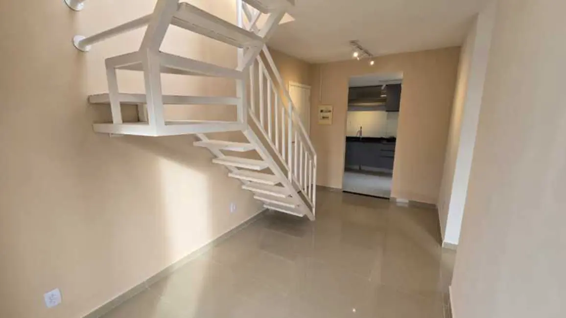 Cobertura com 3 quartos à venda, 93m2 em Lauro De Freitas - BA - imagem 2 Foto 2 de Cobertura com 3 quartos à venda, 93m2 em Lauro De Freitas - BA