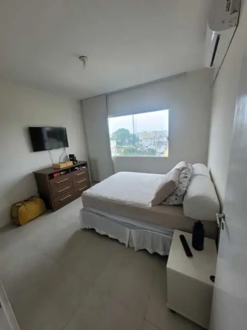 Foto 3 de Apartamento com 2 quartos à venda, 70m2 em Salvador - BA