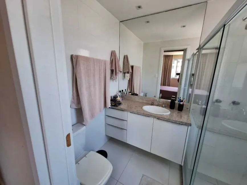 Foto 8 de Apartamento com 3 quartos à venda, 127m2 em Salvador - BA