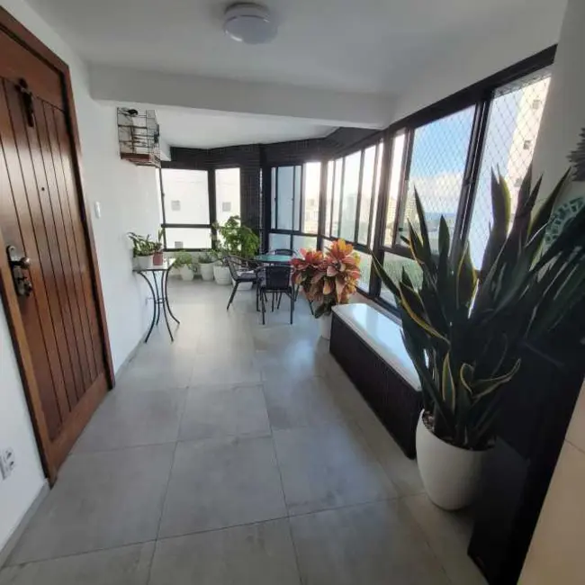 Apartamento com 3 quartos à venda, 178m2 em Salvador - BA - imagem 4 Foto 4 de Apartamento com 3 quartos à venda, 178m2 em Salvador - BA