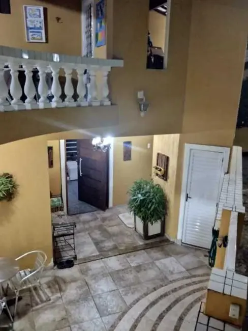 Casa de Condomínio com 4 quartos à venda, 204m2 em Salvador - BA - imagem 7 Foto 7 de Casa de Condomínio com 4 quartos à venda, 204m2 em Salvador - BA