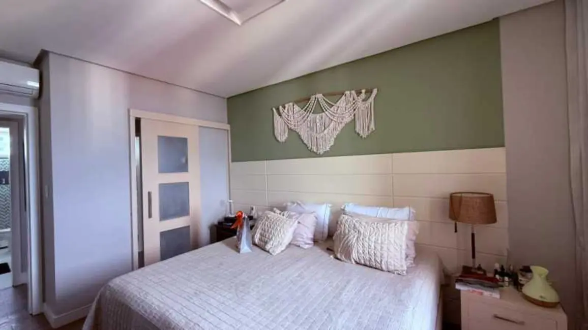 Apartamento com 3 quartos à venda, 130m2 em Salvador - BA - imagem 5 Foto 5 de Apartamento com 3 quartos à venda, 130m2 em Salvador - BA