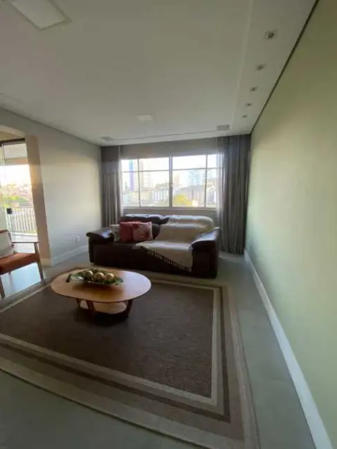 Apartamento com 3 quartos à venda, 215m2 em Salvador - BA - imagem 3 Foto 3 de Apartamento com 3 quartos à venda, 215m2 em Salvador - BA