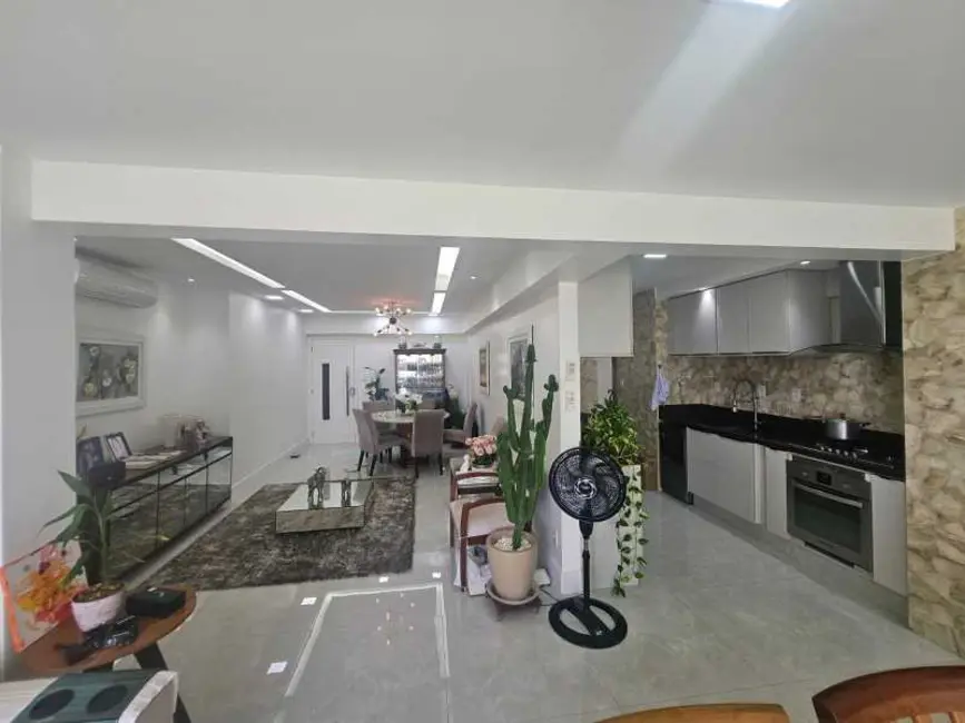 Foto 2 de Apartamento com 2 quartos à venda, 110m2 em Salvador - BA