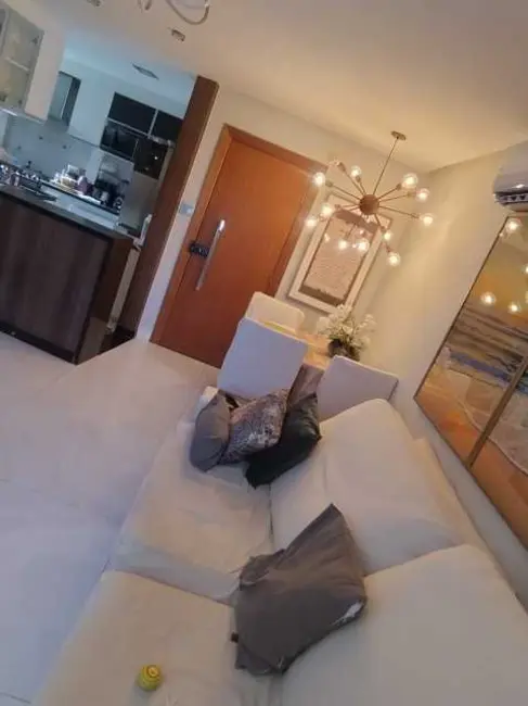 Foto 6 de Apartamento com 2 quartos à venda, 73m2 em Salvador - BA