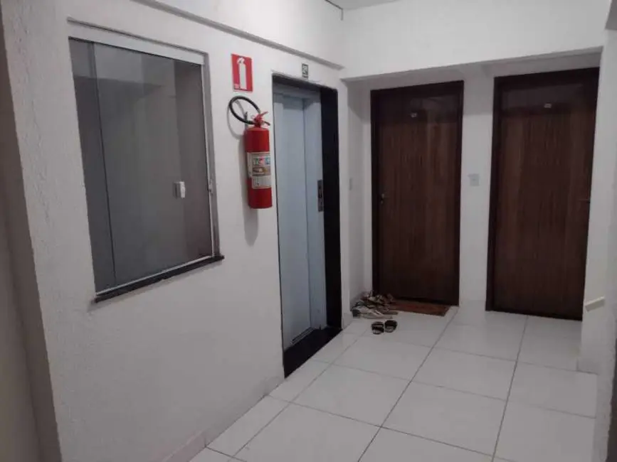 Foto 9 de Apartamento com 2 quartos à venda, 70m2 em Salvador - BA