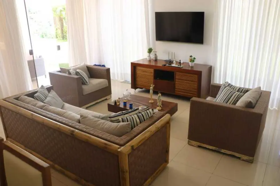 Foto 3 de Casa de Condomínio com 5 quartos à venda, 280m2 em Camacari - BA