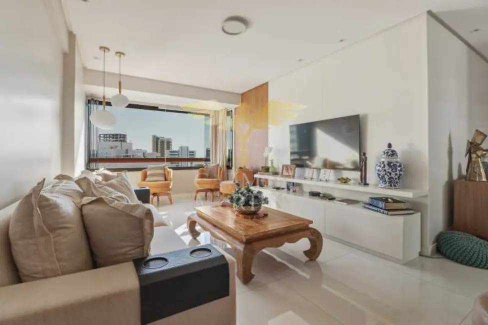 Apartamento com 3 quartos à venda, 133m2 em Salvador - BA - imagem 1 Foto 1 de Apartamento com 3 quartos à venda, 133m2 em Salvador - BA