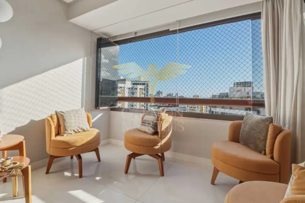 Apartamento com 3 quartos à venda, 133m2 em Salvador - BA - imagem 6 Foto 6 de Apartamento com 3 quartos à venda, 133m2 em Salvador - BA