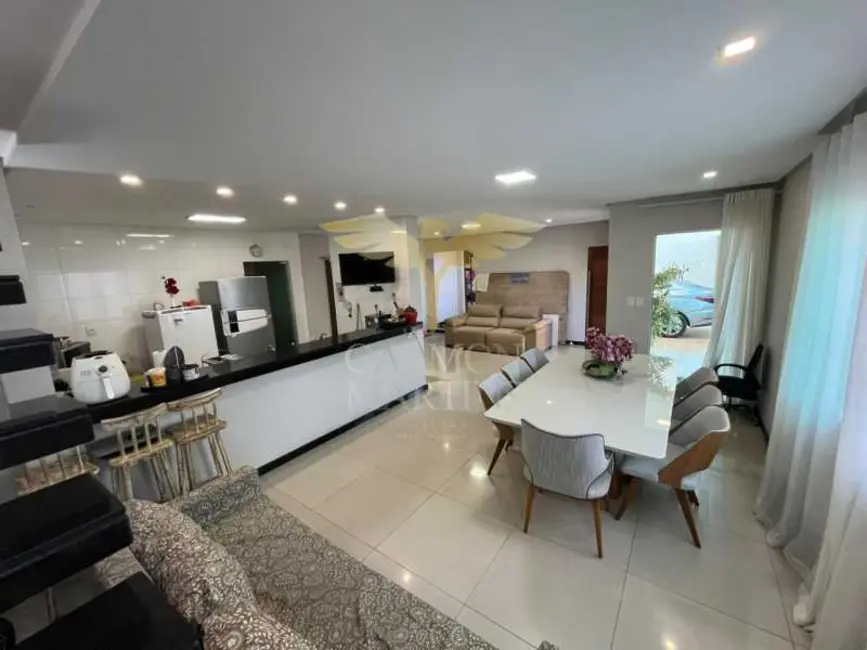 Foto 1 de Casa com 3 quartos à venda, 192m2 em Lauro De Freitas - BA
