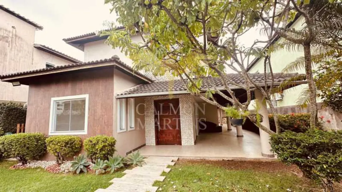 Foto 1 de Casa de Condomínio com 4 quartos à venda, 180m2 em Camacari - BA